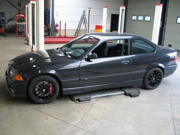 BMW E36 M3 3.0